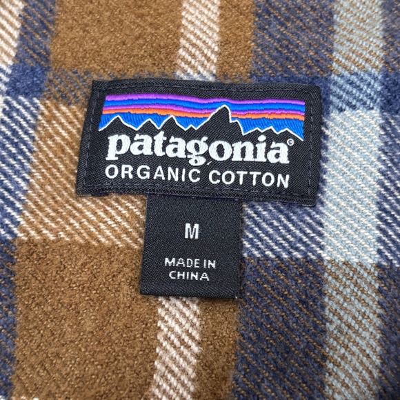 Patagonia Men's Long-Sleeved Fjord Flannel Shirt in Basin Sediment Size Medium - Picture 5 of 9